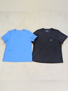 FIGS Women Scrub Top Bundle XXL Ceil Blue Casma Black Catarina Pockets Stretch